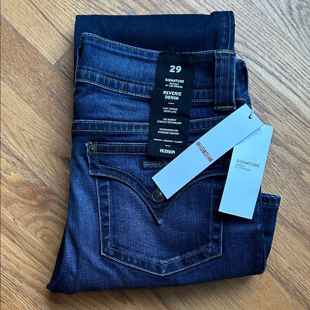 Hudson Signature Bootcut Jeans NWT